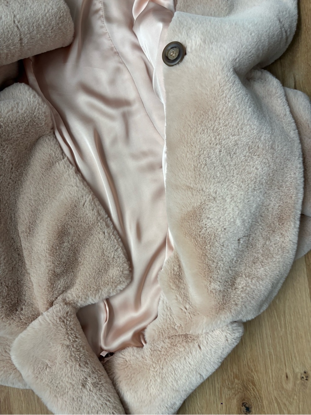 Free People Kate Faux Fur Double Breasted Oversized Coat - Apricot - XS - Picture 3 of 7